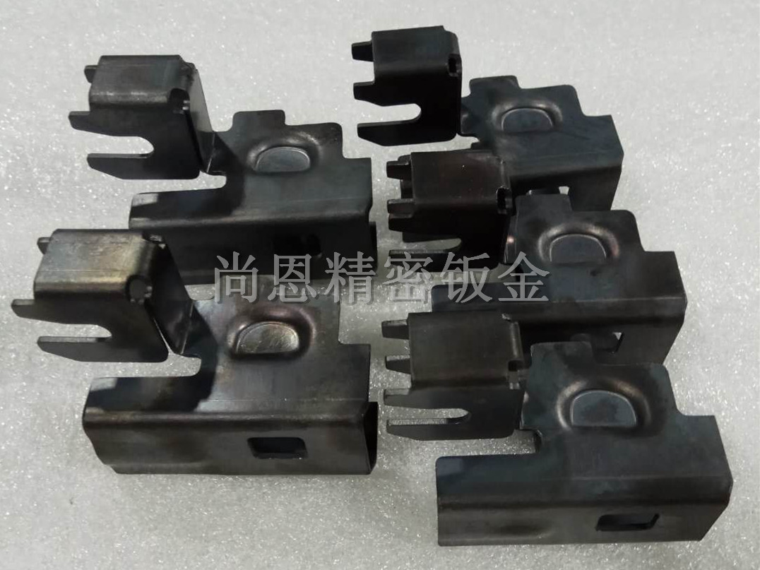 冷板，鍍鋅板，下料，折彎，噴粉，烤漆鈑金件